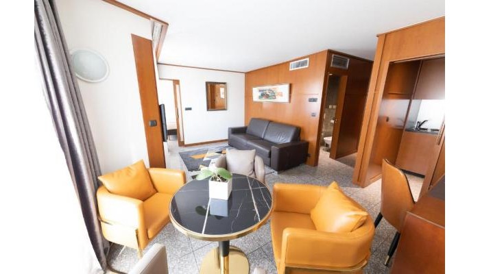 Goldstar Apartments & Suites poza 7