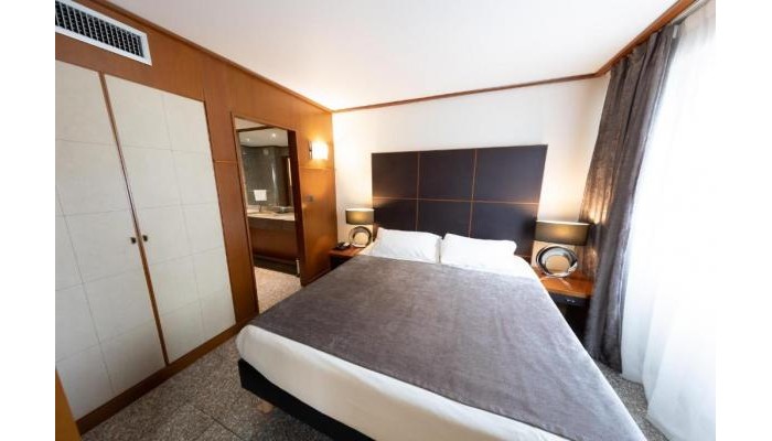 Goldstar Apartments & Suites poza 3