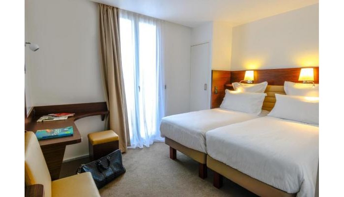 Hotel Monsigny poza 1